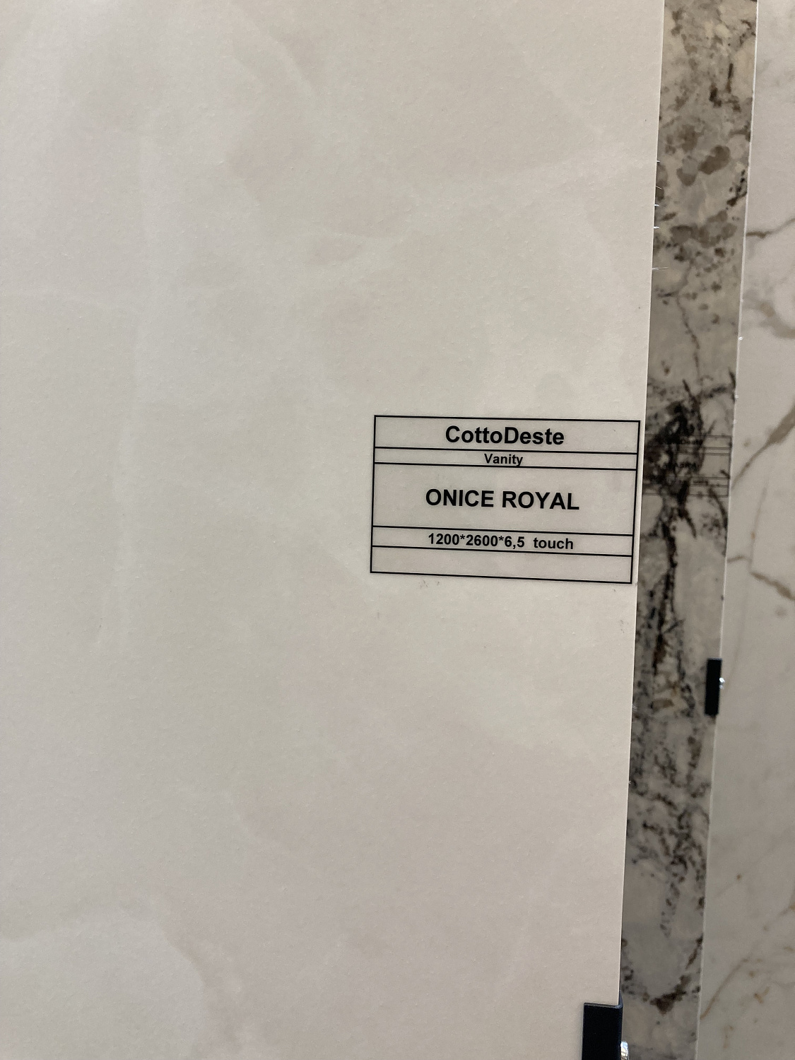 Широкоформатный керамогранит VANITY ONICE ROYAL